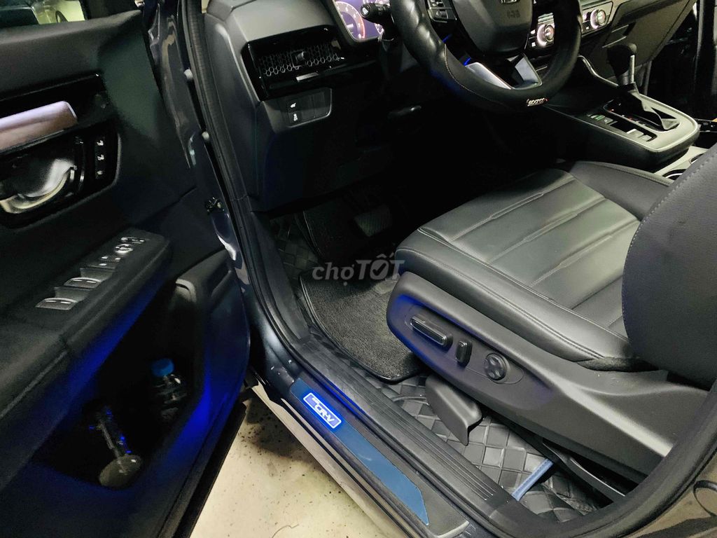 Honda CRV LAWD 2025 Lướt 20000km Siêu Đẹp Hãng Bán. Mua bán Ô tô tại Quận 7 Tp Hồ Chí Minh được đăng bởi Honda Ôtô SG Quận 7 hình 10
