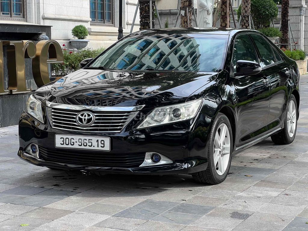 Toyota Camry 2014 2.5Q - 150000 km. Mua bán Ô tô tại Quận Cầu Giấy Hà Nội được đăng bởi Cửa hàng Đại Tín Auto hình 2
