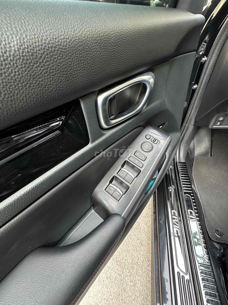 Honda Civic 2024 RS 1.5 AT - 21000 km. Mua bán Ô tô tại Huyện Hóc Môn Tp Hồ Chí Minh được đăng bởi Hoàng Danh  hình 16