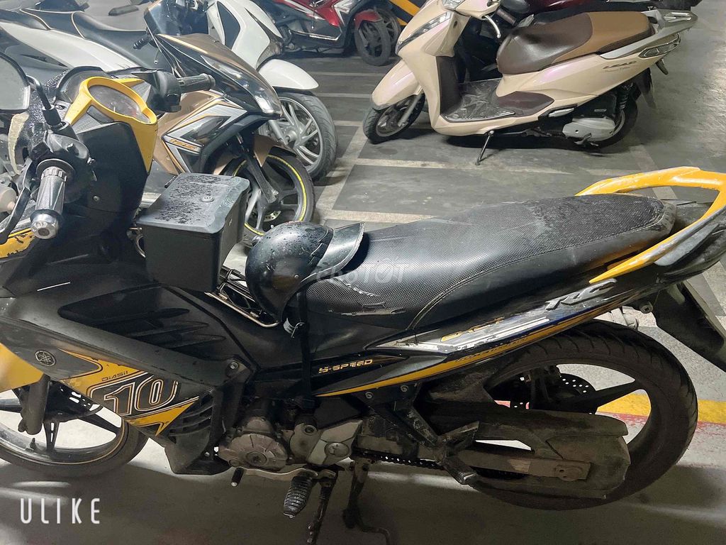 Yamaha Exciter Đen vàng Côn tay. Mua bán Xe máy tại Huyện Thanh Trì Hà Nội được đăng bởi Đặng Tuấn hình 4