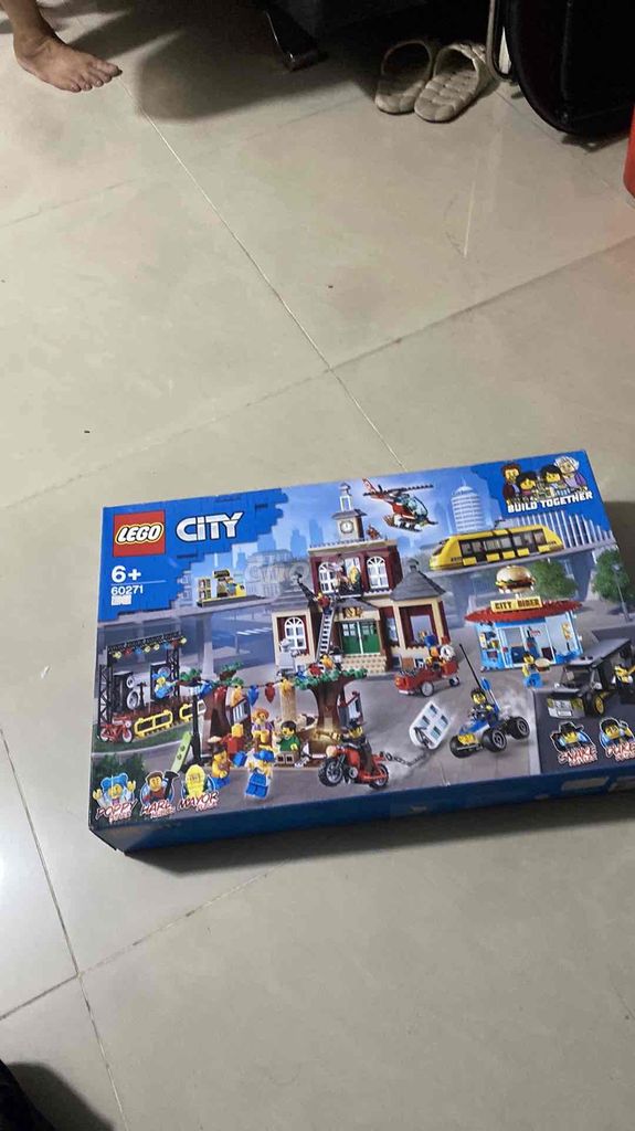 LEGO MỚI NGUYÊN SEAL MUA 6TR CHÁU K THÍCH