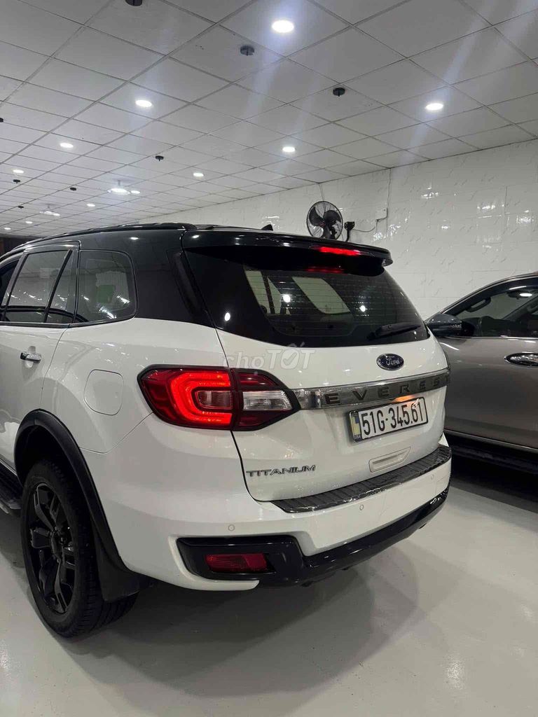 Ford Everest 2016 Titanium 1 cầu xe cực đẹp bs đẹp. Mua bán Ô tô tại Quận Bình Thạnh Tp Hồ Chí Minh được đăng bởi Nguyễn Thanh Tân hình 1
