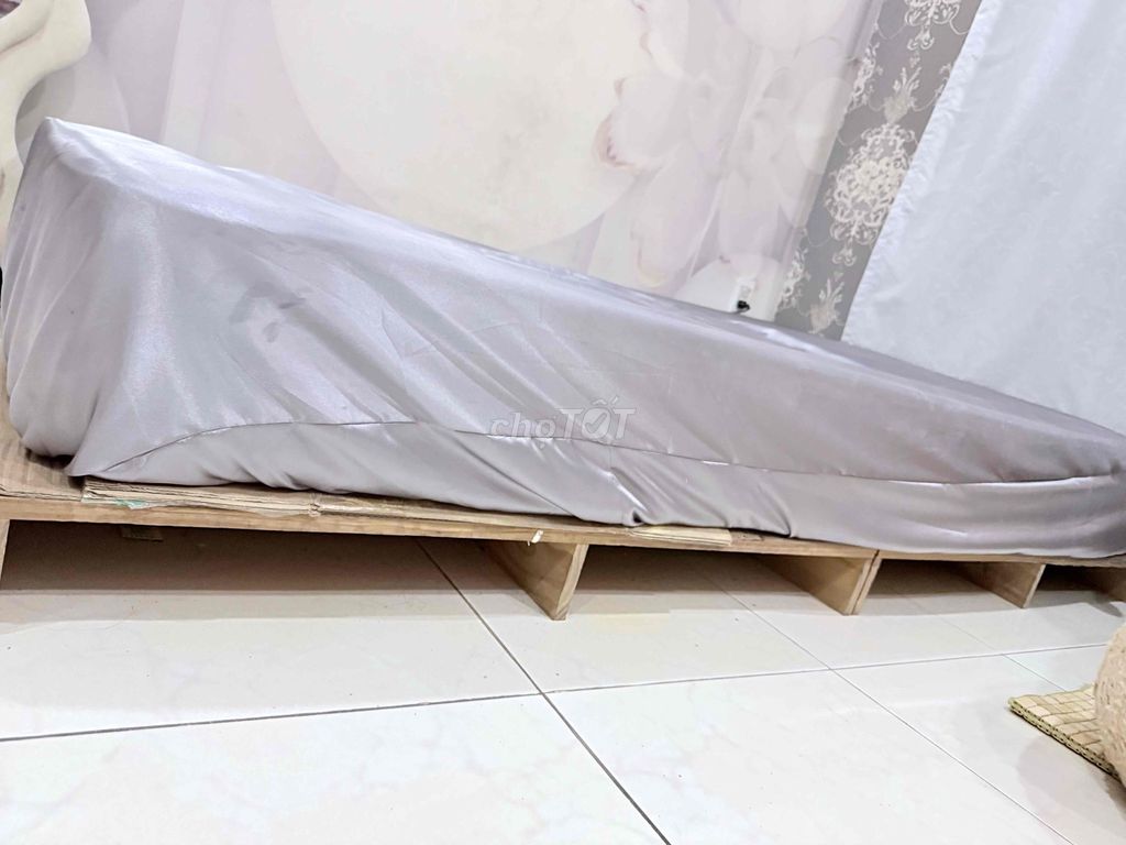 Nệm lò xo tặng kèm pallet và 2 ga nệm như hình. Mua bán Giường, chăn ga gối nệm tại Quận Gò Vấp Tp Hồ Chí Minh được đăng bởi Ngọc Tiên hình 1