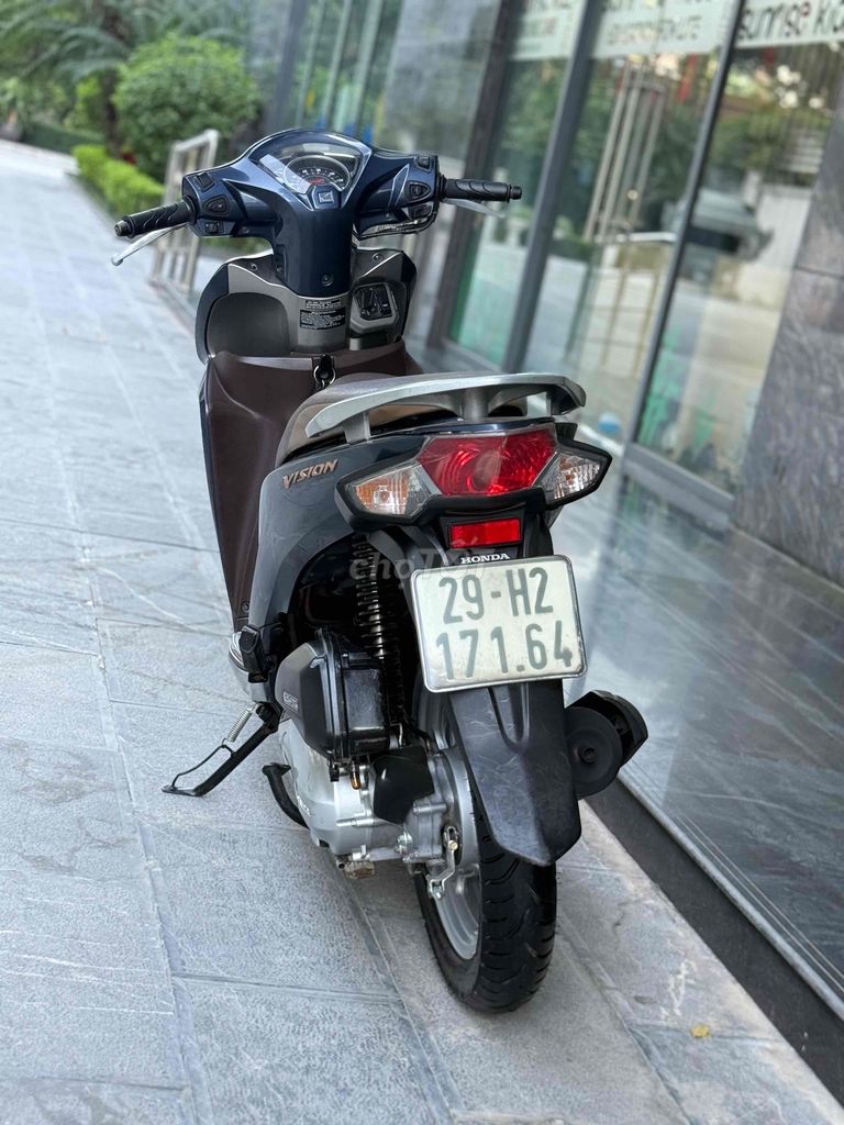 Honda Vision 110 Smartkey 2021 Xanh đá 29H2. Mua bán Xe máy tại Quận Ba Đình Hà Nội được đăng bởi Xe Máy Nam Thi hình 12