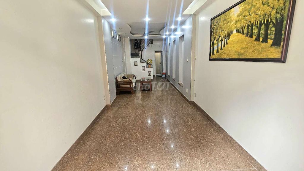 Rent · 3 bd · 40 м² · Quận 10, ул. Đường 3 Tháng 2