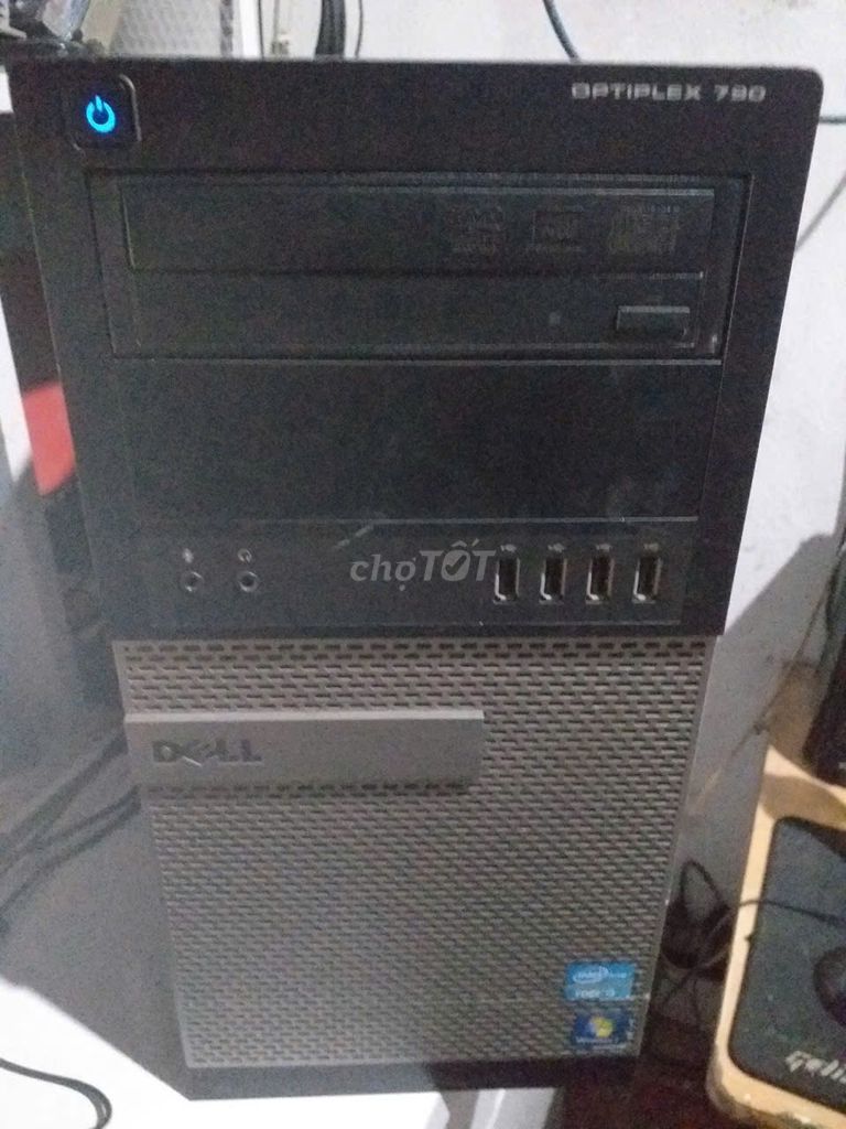 Dell Optiplex 790 i5 2400 xem phim . Mua bán Máy tính để bàn tại Quận Hà Đông Hà Nội được đăng bởi Rhythm hình 1