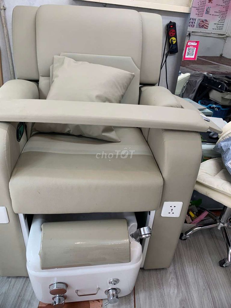 Ghế làm nail Da Kem Ngả lưng tự động mới. Mua bán Đồ chuyên dụng, Giống nuôi trồng tại Quận Bắc Từ Liêm Hà Nội được đăng bởi nguyễn tiến mạnh hình 1
