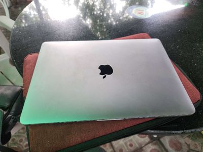 Macbook Pro Rentina 2017 13inch. Mua bán Laptop tại Quận Ninh Kiều Cần Thơ được đăng bởi Gọi Số Trên Ảnh