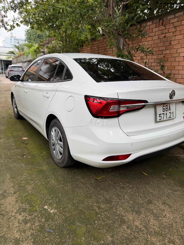 MG MG5, белый, пробег 32800 км