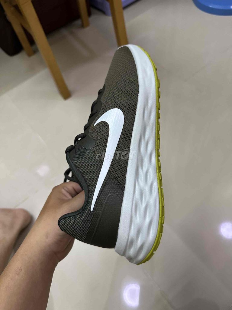 Giày Nike chính hãng Fullbox mới được tặng size 42