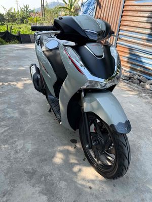 Cần bán sh 125 abs 2025 1 chủ chạy 1600km