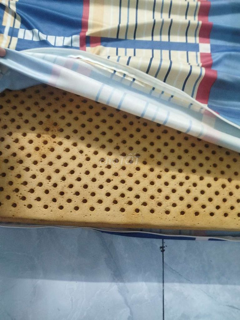 Nệm cao su thiên nhiên 80cm x 1m9. Mua bán Giường, chăn ga gối nệm tại Huyện Đức Hòa Long An được đăng bởi Hải hình 1