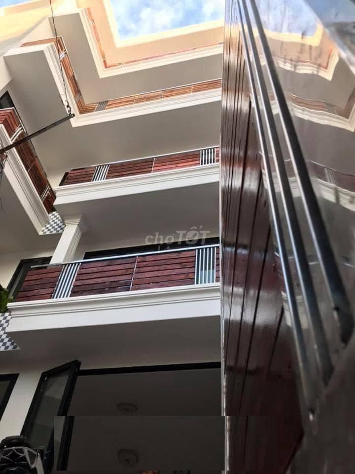 CHDV Dương Quảng Hàm , 20 phòng , 4 tầng