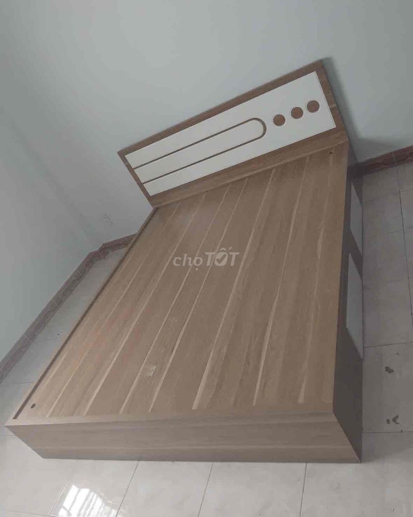 Giường ngủ Gỗ MDF 1m6 x 2m Nâu. Mua bán Giường, chăn ga gối nệm tại Thành phố Biên Hòa Đồng Nai được đăng bởi Hong Le hình 1
