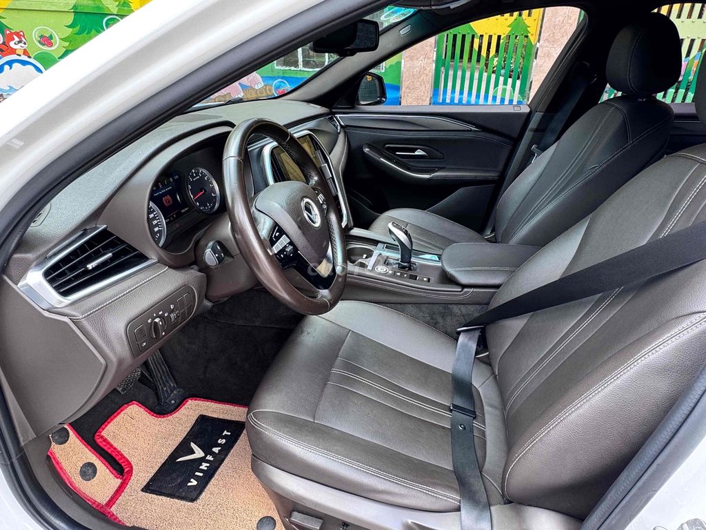 VinFast Lux A2.0 2020 A2.0 Tiêu chuẩn - 90000 km. Mua bán Ô tô tại Quận 12 Tp Hồ Chí Minh được đăng bởi Tân hình 9