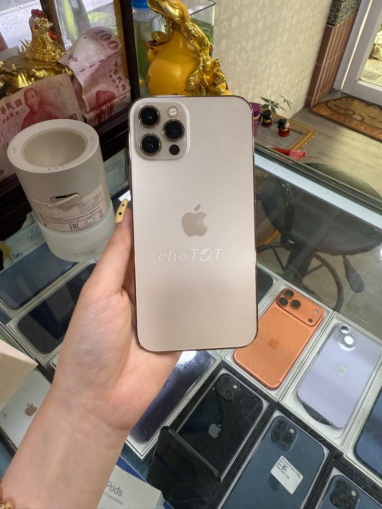 Apple iPhone 12 Pro 512GB Vàng Quốc tế. Mua bán Điện thoại tại Quận Ngũ Hành Sơn Đà Nẵng được đăng bởi Thanh Ngo hình 1