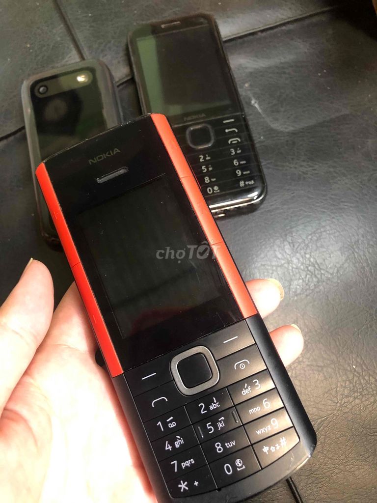 Nokia 5710 4G Đen Đỏ chính hãng vỏ zin đẹp 98%. Mua bán Điện thoại tại Quận 8 Tp Hồ Chí Minh được đăng bởi Chi Lê Mobile hình 1