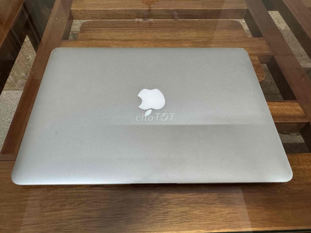 Apple Macbook Air 2017 13 inch 128GB Bạc. Mua bán Laptop tại Quận Thanh Khê Đà Nẵng được đăng bởi Tên chưa cung cấp hình 1