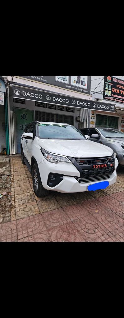 Toyota Fortuner 2017 photo 2