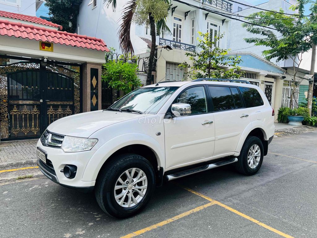 Mitsubishi Pajero Sport 2015 G 4x4 AT xe đẹp. Mua bán Ô tô tại Quận 12 Tp Hồ Chí Minh được đăng bởi Phạm Hoàng hình 2
