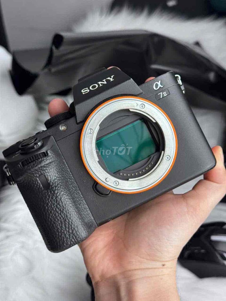 Máy ảnh Sony A7 II Đen. Mua bán Máy ảnh, Máy quay tại Quận 3 Tp Hồ Chí Minh được đăng bởi Lê Thuỳ  hình 1