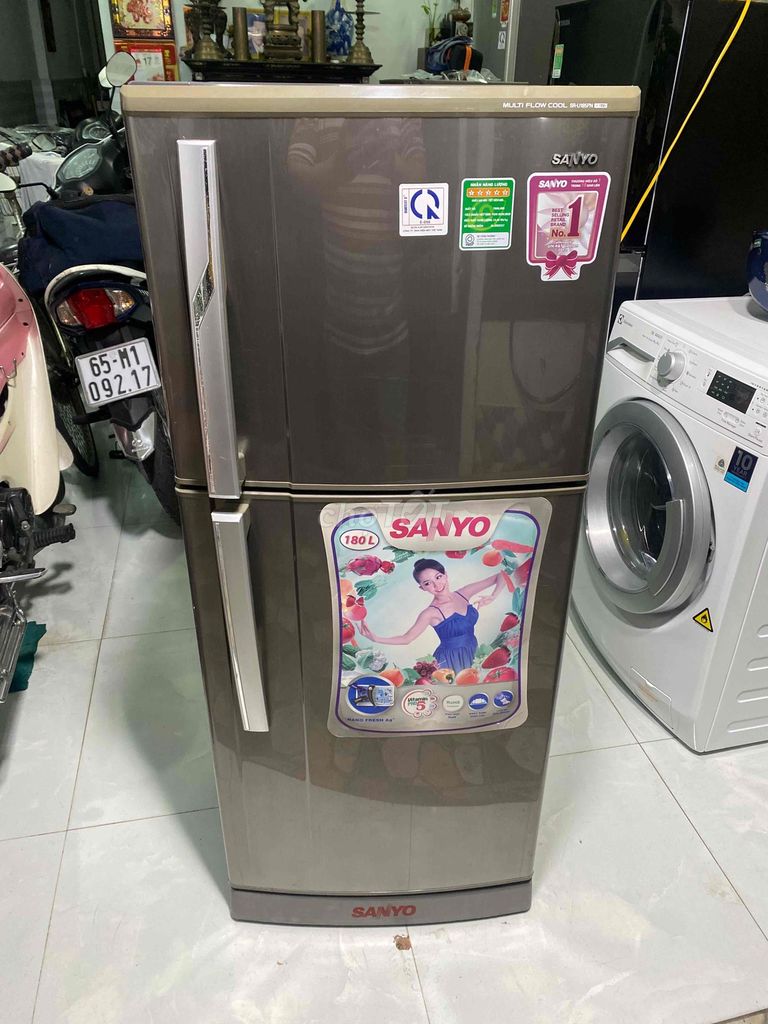 Bán Tủ Sanyo Aqua 180lít Zin100% Mới 98% Bao Êm. Mua bán Tủ lạnh tại Quận Ninh Kiều Cần Thơ được đăng bởi Nguyễn Hưng hình 1