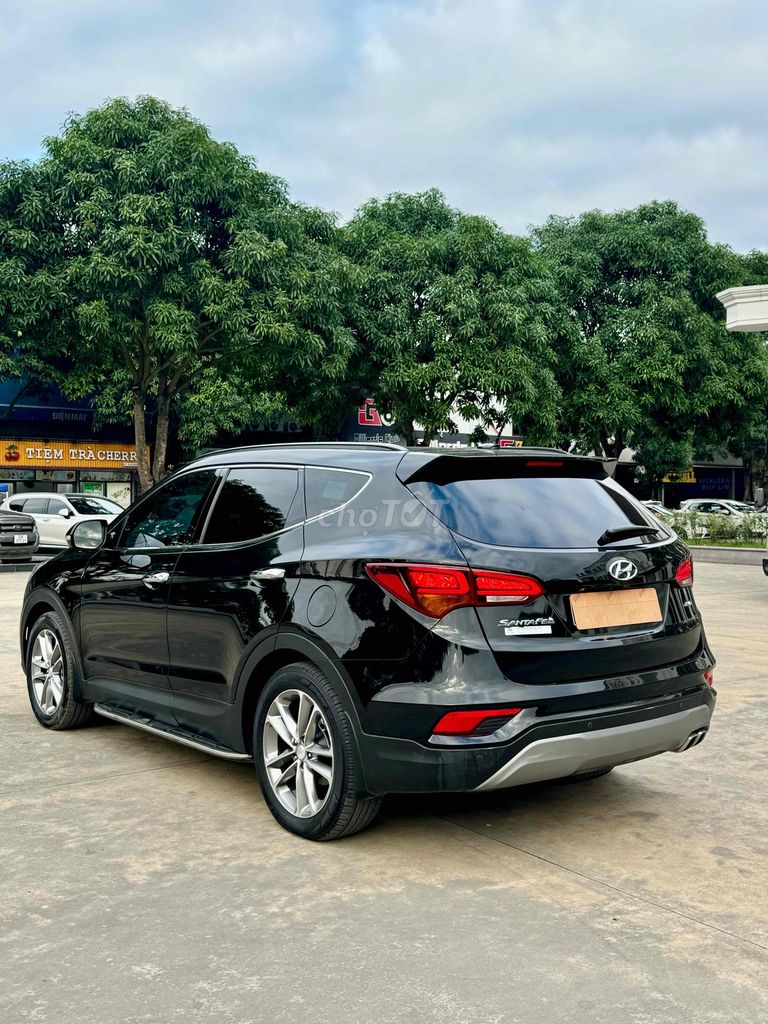 Hyundai SantaFe màu Đen. Mua bán Ô tô tại Huyện Đông Anh Hà Nội được đăng bởi vương văn chung  hình 9