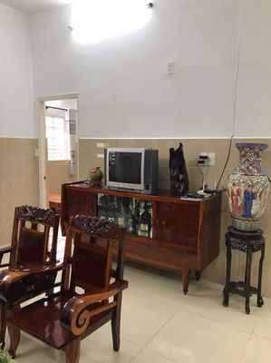 Chính chủ cần bán căn hộ cầu thang bộ full nội thất