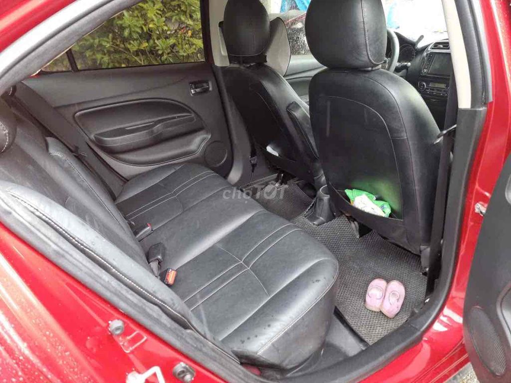 cần bán xe gia đình. Mua bán Ô tô tại Thành phố Rạch Giá Kiên Giang được đăng bởi Smit hình 8