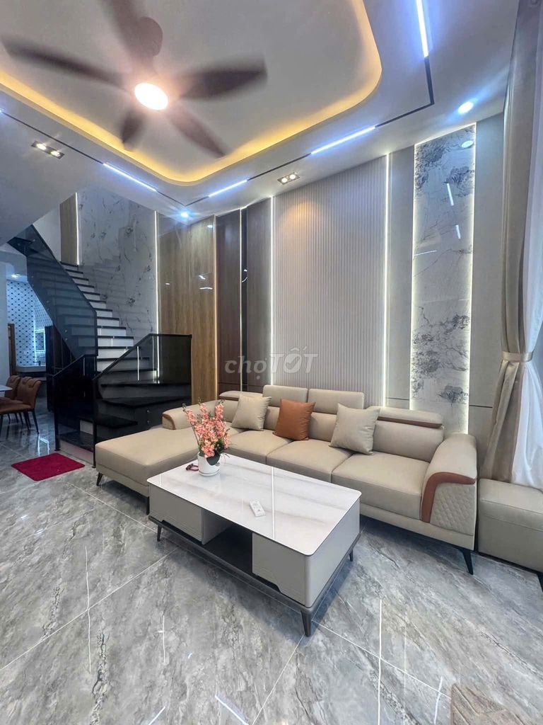 Дом 3 этажа, широкий переулок 151 Ау Ко, Хоа Кхань Бак