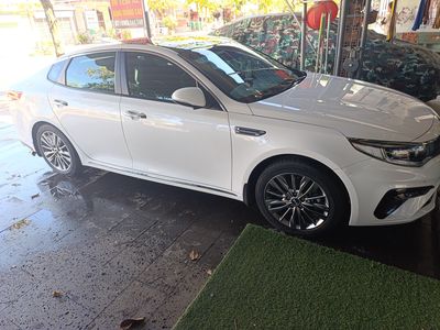 Kia Optima màu Trắng