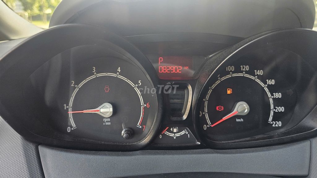 Ford Fiesta 2013 S 1.6 AT - 80000 km. Mua bán Ô tô tại Quận Cẩm Lệ Đà Nẵng được đăng bởi Nguyễn Đức Trưởng hình 12