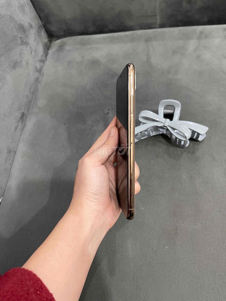 Mình có XS Max 64g quốc tế giá 4.3 Đường Láng Hnoi