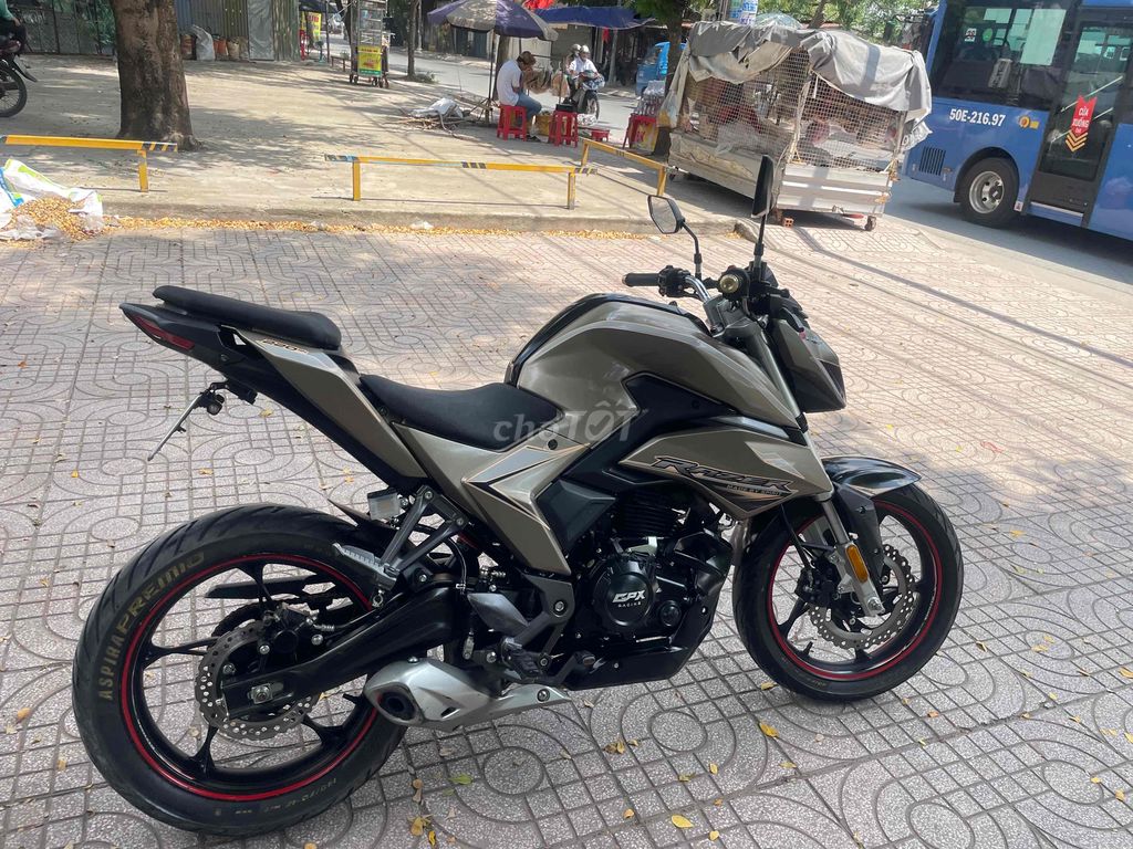 GPX Razer 220 nhập thái biển số 37 cccd chủ. Mua bán Xe máy tại Huyện Bình Chánh Tp Hồ Chí Minh được đăng bởi Phong Vũ hình 1