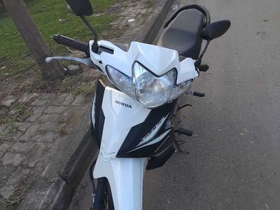 Honda Blade 2017 bán xác. Mua bán Xe máy tại Quận Liên Chiểu Đà Nẵng được đăng bởi Nguyễn Thái Thụy