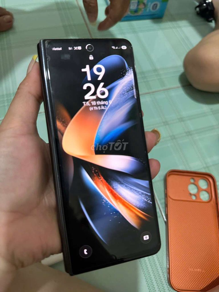 Samsung Galaxy Z Fold4 256GB Đen. Mua bán Điện thoại tại Thành phố Mỹ Tho Tiền Giang được đăng bởi Phúc Huỳnh Computer  hình 1