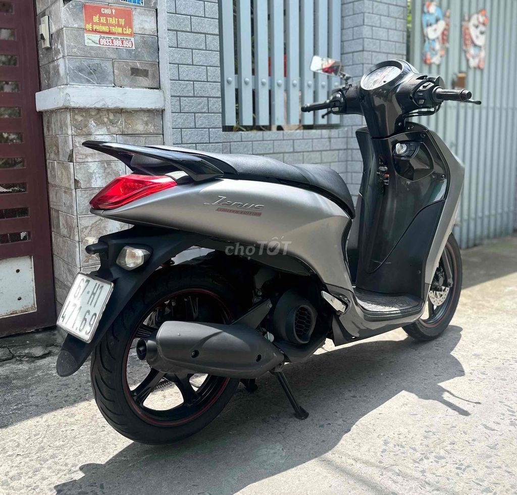 Janus smartkey chính chủ, máy êm thì thầm bao vọt. Mua bán Xe máy tại Quận 8 Tp Hồ Chí Minh được đăng bởi Quân  hình 1