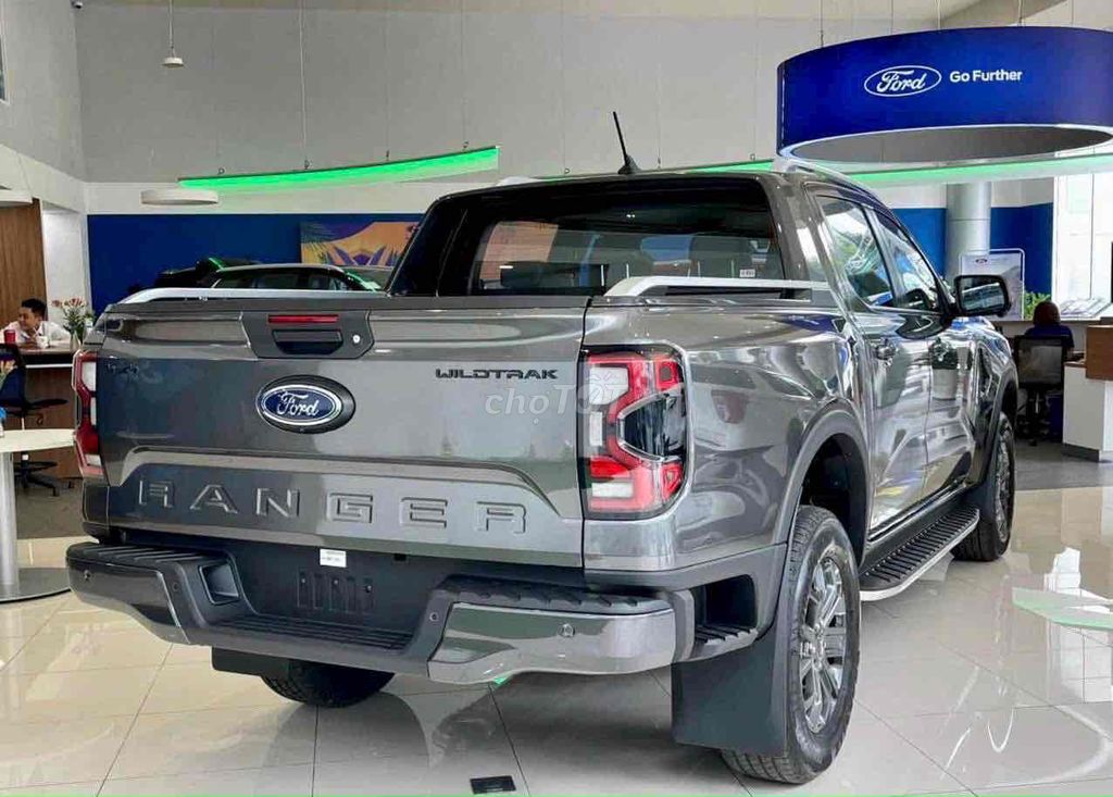 2025 Ranger WT bank 85%, lãi 5,8% xe sẵn đủ màu