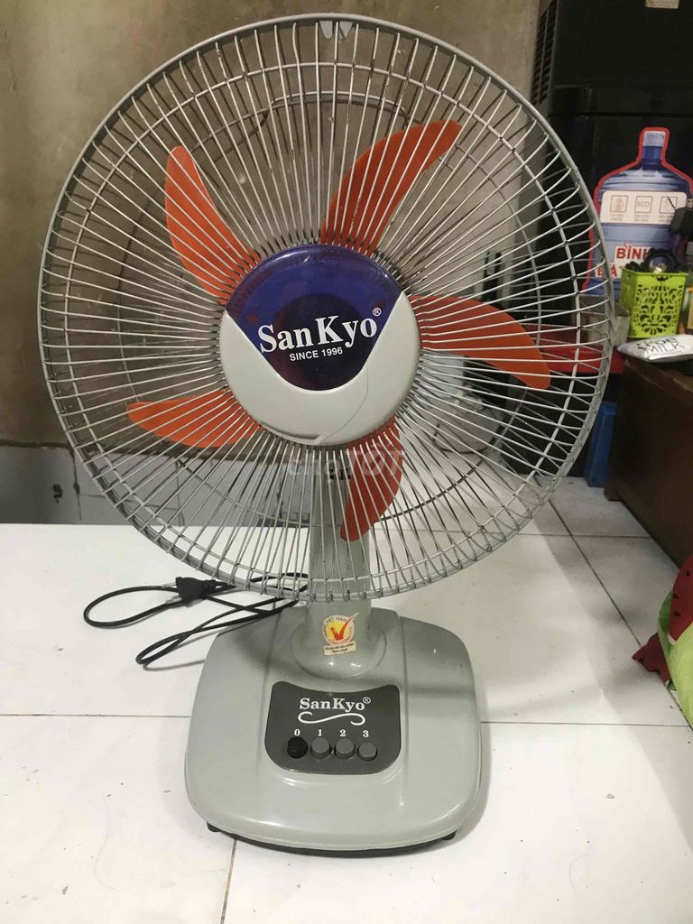 thanh lý  2 cái quạt  để bàn. Mua bán Quạt tại Quận Phú Nhuận Tp Hồ Chí Minh được đăng bởi phan huu phuoc hình 1