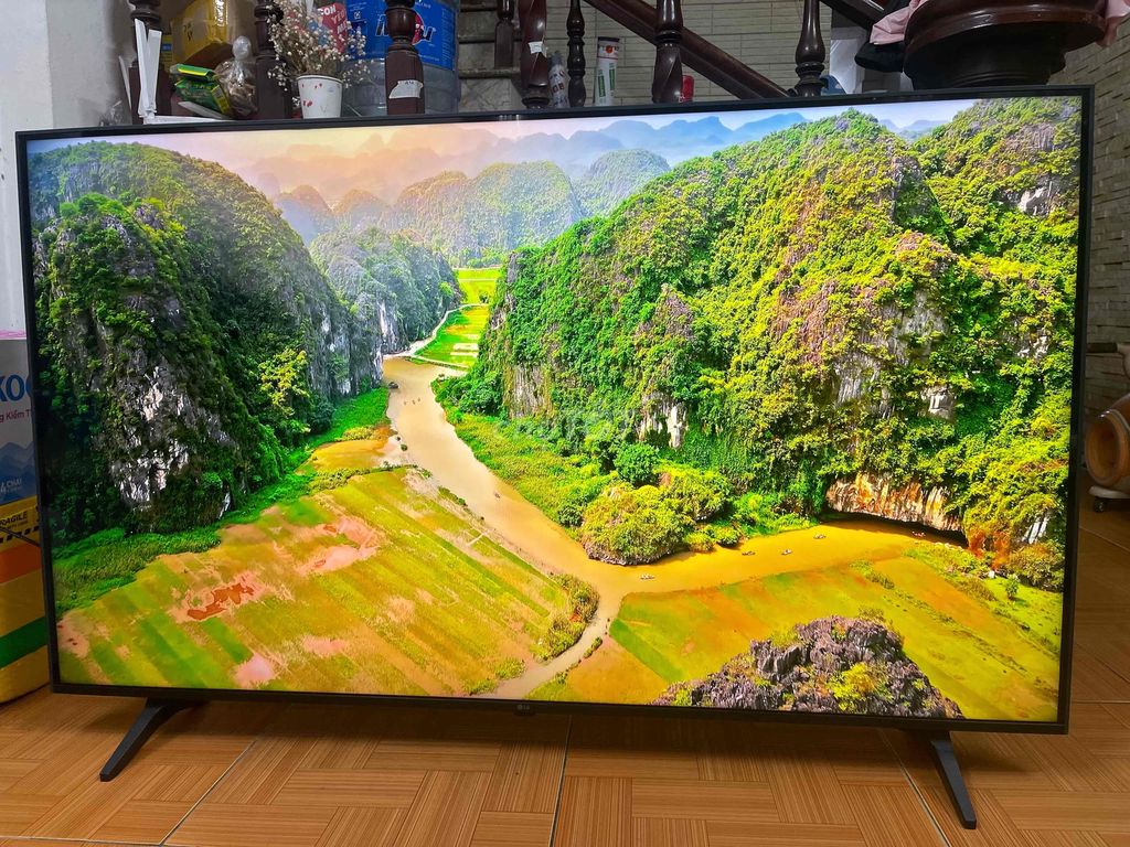 Tivi LG Ultra HD 50 inch. Mua bán Tivi, Âm thanh tại Quận Long Biên Hà Nội được đăng bởi Minh Vy hình 1