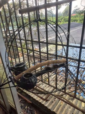 Lồng bẫy chim kim loại gỗ mới. Mua bán Phụ kiện, Thức ăn, Dịch vụ tại Quận Bình Thạnh Tp Hồ Chí Minh được đăng bởi cuong con