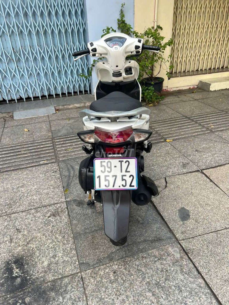 Honda vision 2018 mới 90% biển số thành phố. Mua bán Xe máy tại Quận Tân Phú Tp Hồ Chí Minh được đăng bởi Tuanduy hình 2