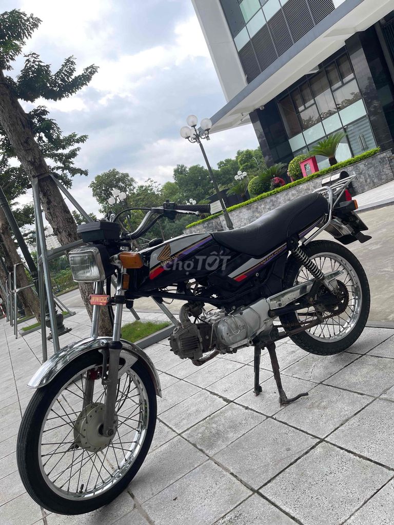 Win honda 100 chào các bác. E bán 13 triệu cho ae. Mua bán Xe máy tại Quận Hà Đông Hà Nội được đăng bởi Vạn Tín hình 3