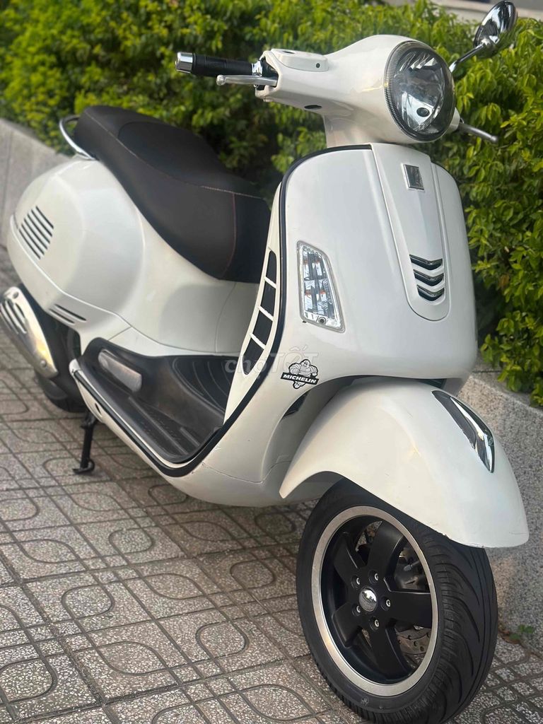 Piaggio Vespa GTS 125 3Vie 2014 Trắng. Mua bán Xe máy tại Thành phố Thủ Đức Tp Hồ Chí Minh được đăng bởi Xe Máy Sơn Thủ Đức hình 2