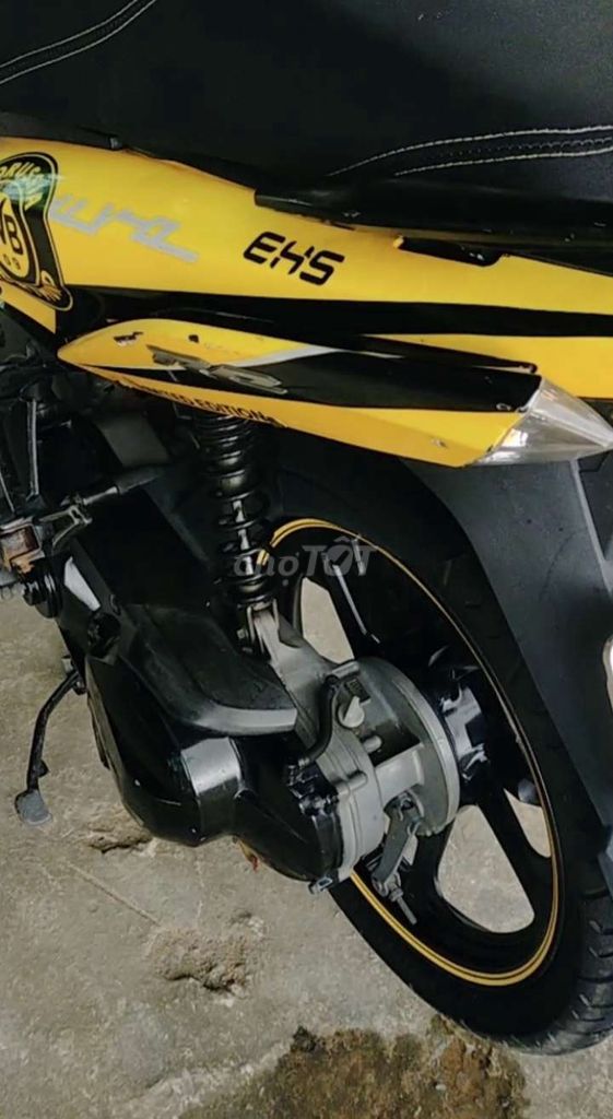 Xe cần bán. Mua bán Xe máy tại Huyện Trần Văn Thời Cà Mau được đăng bởi Thảo Nguyễn hình 4