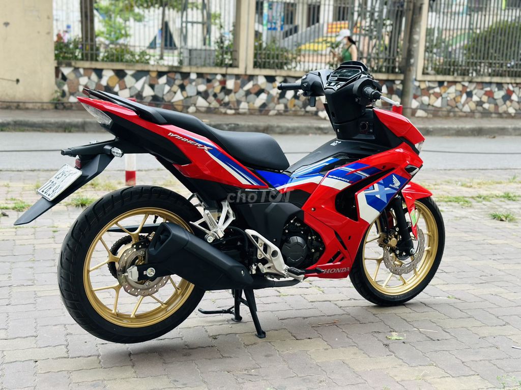 Siêu Phẩm Winner V3 chính chủ 2023 mới 99%. Mua bán Xe máy tại Quận Nam Từ Liêm Hà Nội được đăng bởi Hoàng Lan hình 5