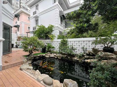 Rent · 4 bd · 308 м² · Quận 7, ул. Biệt Thự Phú Mỹ Hưng