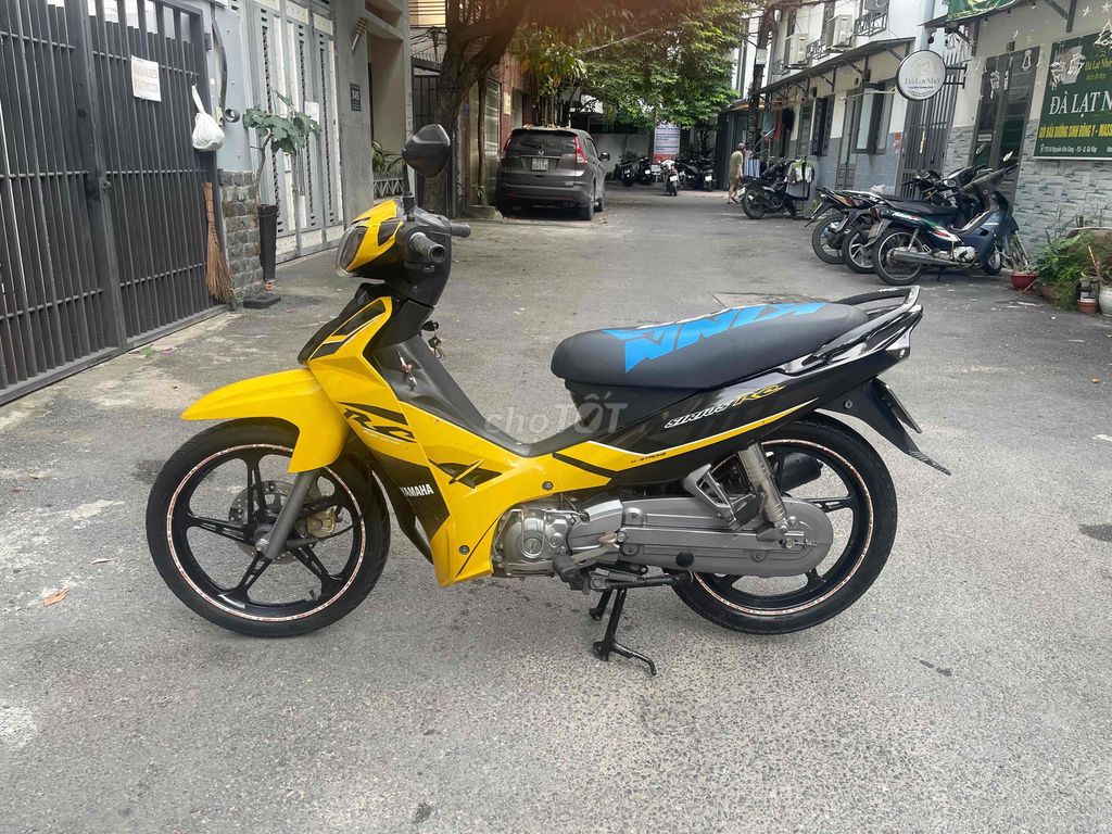 Yamaha Sirius RC 2016 Vàng đen. Mua bán Xe máy tại Quận Gò Vấp Tp Hồ Chí Minh được đăng bởi Nam Nguyễn hình 2