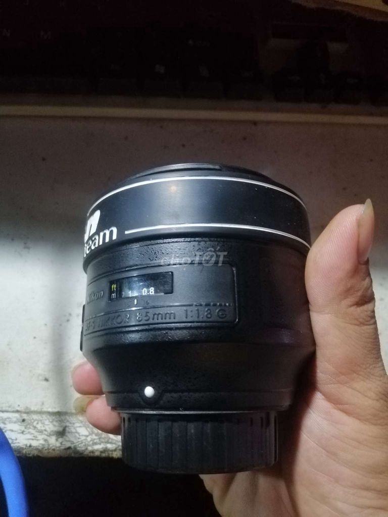 lens nikon 85G f 1.8. Mua bán Máy ảnh, Máy quay tại Huyện Củ Chi Tp Hồ Chí Minh được đăng bởi Lê Nhựt    có gì bán đó hình 1