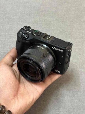 Canon EOS M3 + Kit 15-45mm STM (Black)